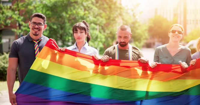 摄图网_382686759_欢乐平等彩虹LGBT自由旗帜（企业商用）.png